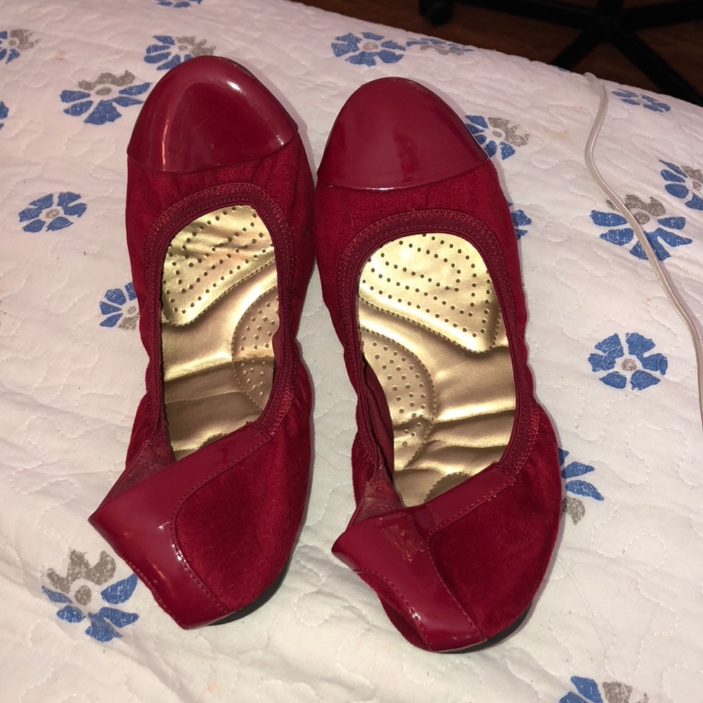 Dexflex comfort shoes.